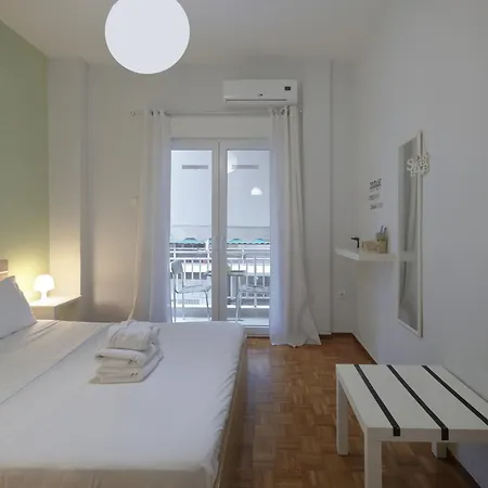 Cozy Athenian One Bd, Pistachio Charm * Athens