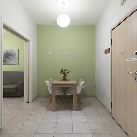 Cozy Athenian One Bd, Pistachio Charm Athens